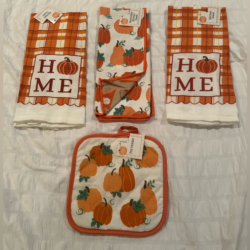 💥 $5 if bundled Fall Kitchen Towel Set Pot Holder 2 Kitchen & 1 Reversible Towel